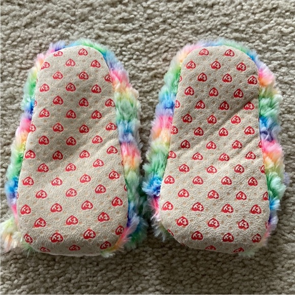 Ty Beanie‘ Boos Poodle ‘Rainbow’ Plush Slippers - Picture 4 of 6